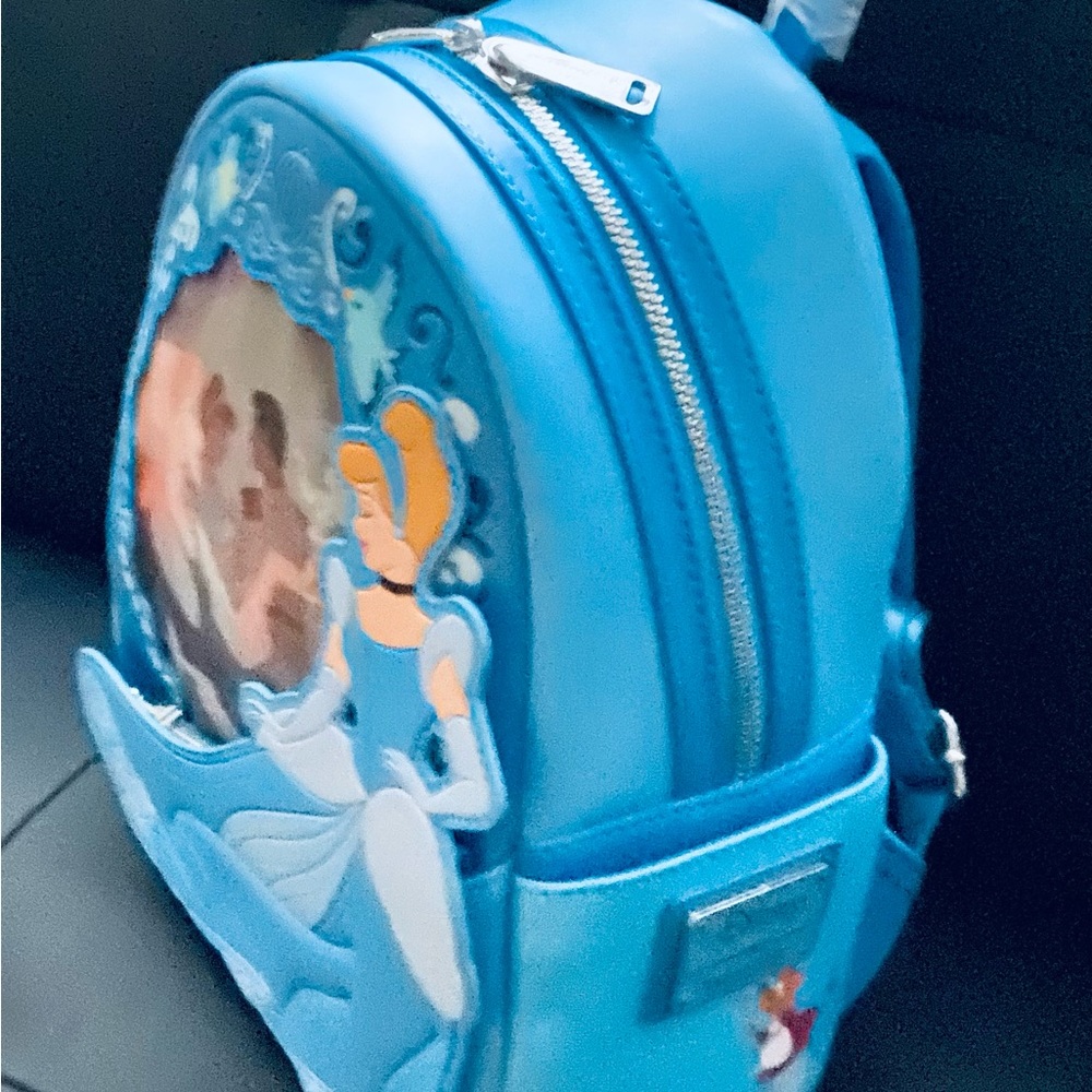 Loungefly Disney Cinderella Princess Lenticular Series Mini Backpack - Picture 4 of 8